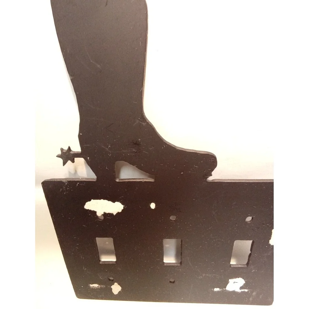 Metal western style 3 switch switchplate.